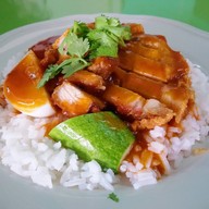 เมนูของร้าน เจ๊แอ๊ดข้าวหมูแดง หมูกรอบ