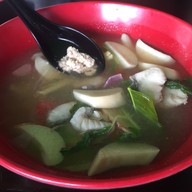 ร้านอาหารบ้านป้านอม บ้านค่าย