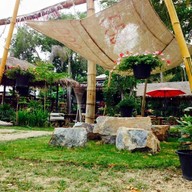 หน้าร้าน Tree Coffee Bird