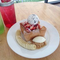 เมนูของร้าน เด็กอ้วน สตรีทฟู้ด ช่วงเวลากิน ไม่จำเจ นนทบุรี