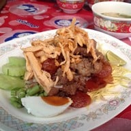 เมนูของร้าน ข้าวคลุกกะปิ เจ๊น้อย แฉ . . ท