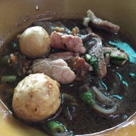 ก๋วยเตี๋ยวเรือตาตุ๊.โบราณ กะทิสด