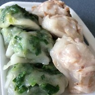 เมนูของร้าน ครอบครัวตัวกลม เจ๊บุ๋ม (กุ้ยช่ายตลาดพลู)