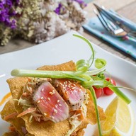 Le Chalet Food And Beverage