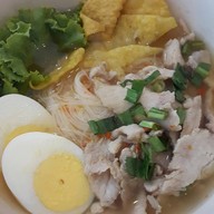 ก๋วยเตี๋ยวหลุดโลก พิษณุโลก