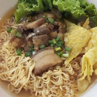 ก๋วยเตี๋ยวหลุดโลก พิษณุโลก