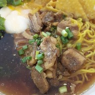 ก๋วยเตี๋ยวหลุดโลก พิษณุโลก