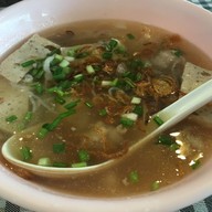 เมนูของร้าน คุณแดงก๋วยจั๊บญวน วังหลัง