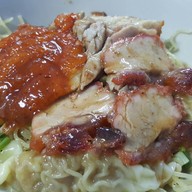 เป็ดย่าง หมูกรอบ สาธุประดิษฐ์