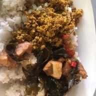 เมนูของร้าน ข้าวแกงบ้านสวนระยอง