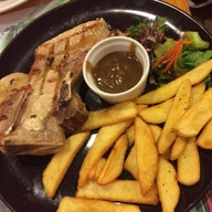 Sizzler เมเจอร์ ปิ่นเกล้า