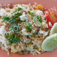 เมนูของร้าน กระเพาะปลาหม้อดิน - ข้าวผัดปู แม่ข้าวต้ม