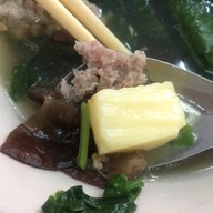 เมนูของร้าน ข้าวเลือดหมูตราด ตะเคียนคู่ จันทบุรี 2