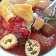 เมนูของร้าน หยิบยำ อาคารมาลีนนท์