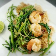 จานเส้น By Fresh & Taste