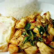 จานเส้น By Fresh & Taste