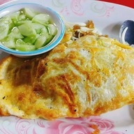 เมนูของร้าน ผัดไทยเจ๊ดม ตลาดโต้รุ่งสุโขทัย