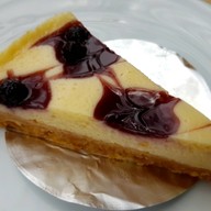 จานเส้น By Fresh & Taste