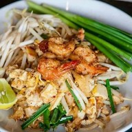 จานเส้น By Fresh & Taste