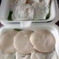 คุณนุช ขนมถ้วยมะพร้าวอ่อน