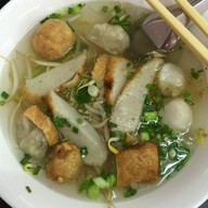 ก๋วยเตี๋ยวแคะ ข้าวมันไก่โกเฮง