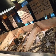 Bélon Oyster & Raw Bar Seen Space