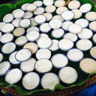 คุณนุช ขนมถ้วยมะพร้าวอ่อน