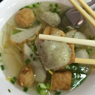 ก๋วยเตี๋ยวแคะ ข้าวมันไก่โกเฮง