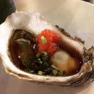 Bélon Oyster & Raw Bar Seen Space