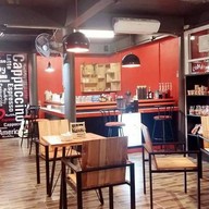 Mouth Moy Coffee Shop