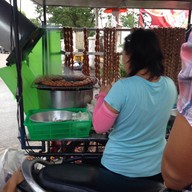 บรรยากาศ ไส้กรอกอ้ายหมูอ้วน  อีสานซอสเซส