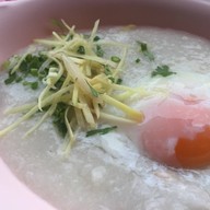 เมนูของร้าน โจ๊กหน้าป้อม