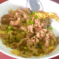 ห้องอาหารแหลมทอง