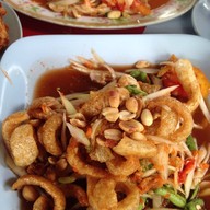 ส้มตำขวัญข้าว