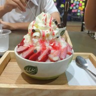 เมนูของร้าน บิงซู in House Cafe