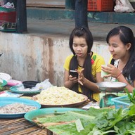 ร้านสาวมอญ