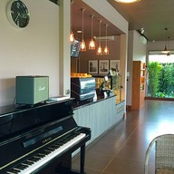 Cake's Coffee House