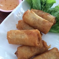 ลูกชิ้นฮีโร่ ปิ่นทอง ชลบุรี นิคมปิ่นทอง ชลบุรี