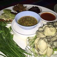 เมนูของร้าน โรงเหล้าตะวันแดง by เปลือกไม้งาม สาขา สุพรรณบุรี