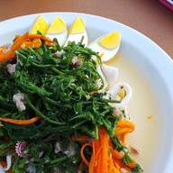 เมนูของร้าน อิ่มเพลิน สวนผึ้ง