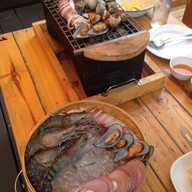 เมนูของร้าน Bridge Over Water