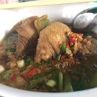 ก๋วยเตี๋ยวเรือเฮียชาย