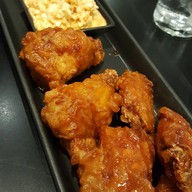เมนูของร้าน Bonchon Korean Fried Chicken (บอนชอนไก่ทอดเกาหลี) พรอมานาด