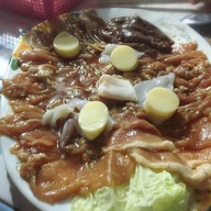 เมนูของร้าน หมูกะทะ น้องน้ำฝน แก่งกระจาน