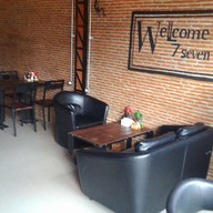 7 Seven Cafe'