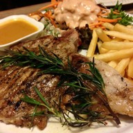Comehome Homemade Steakhouse -