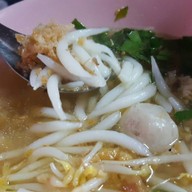 เจ๊ติ๋มก๋วยเตี๋ยวปลา