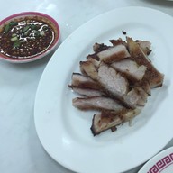 เมนูของร้าน ส้มตำเจ๊แดงสามย่าน ต้นตำหรับ