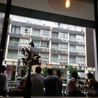 บรรยากาศ Old Hen Coffee Bar Singapore