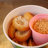 ปาท่องโก๋ยัดไส้ (ลุงมุข)